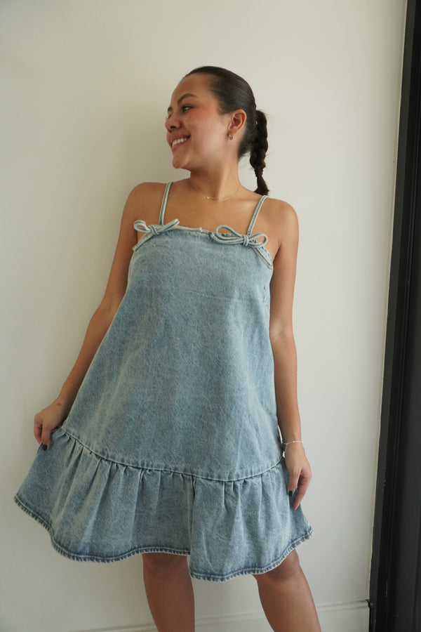 Denim Stap Dress with Ribbon