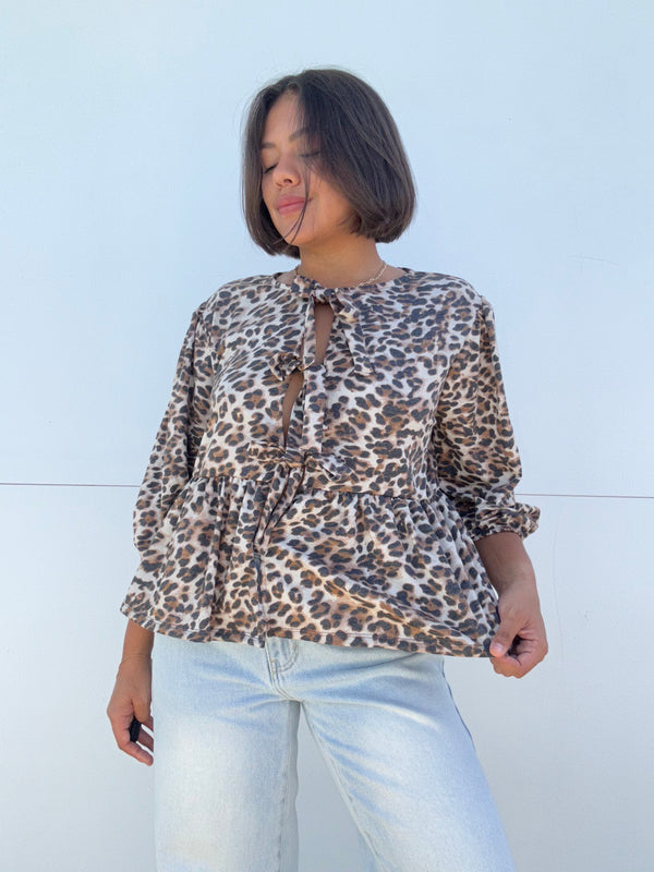 Leopard Print Bow Detailed Puff Sleeves Top