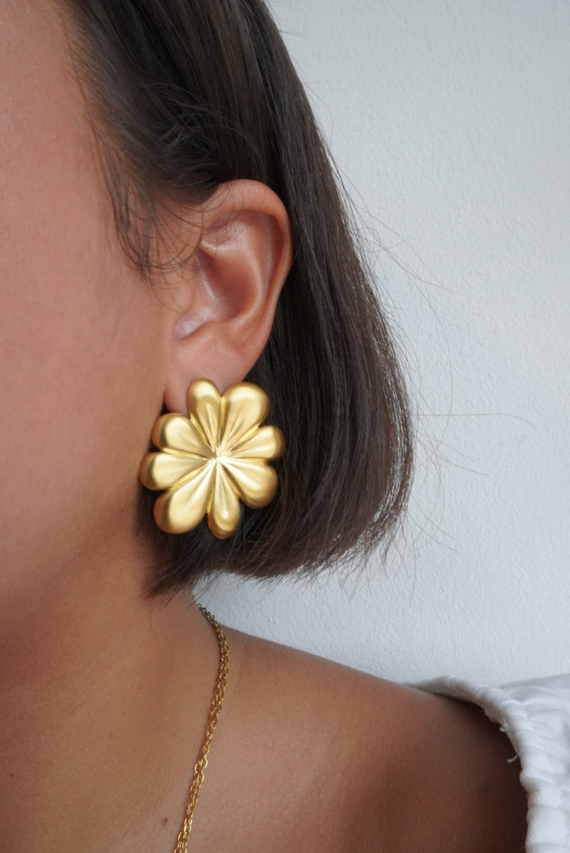 Large Petal Brushed Stud Earrings