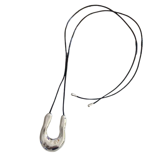 U shape horseshoe pendant necklace